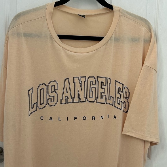 Oversized, Soft, Cream/Peach Los Angeles T-Shirt, Sz 4XL - Picture 4 of 6